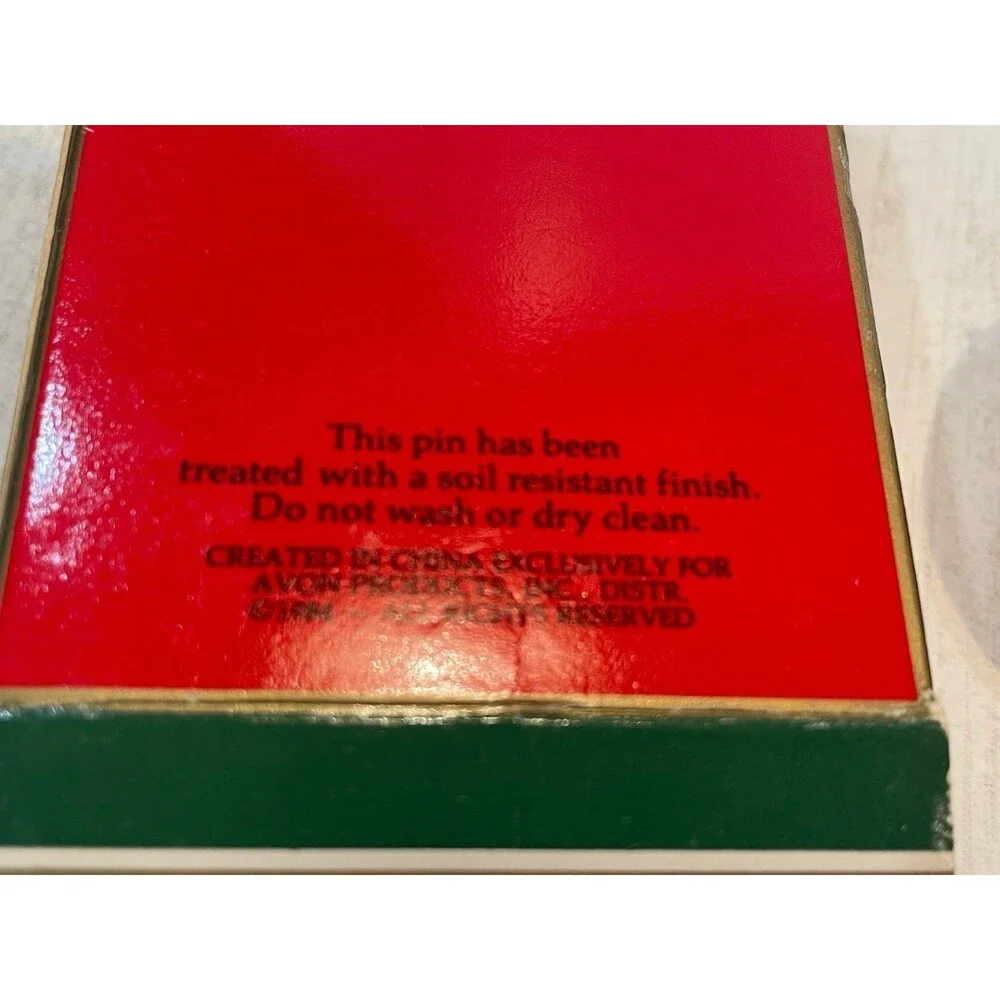 *Vintage 1984 Avon Holi day wreath pen plaid Christmas with box red green
